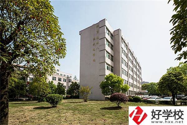 邵陽(yáng)有沒(méi)有300分可以讀的公辦中職？有什么專(zhuān)業(yè)可以學(xué)？