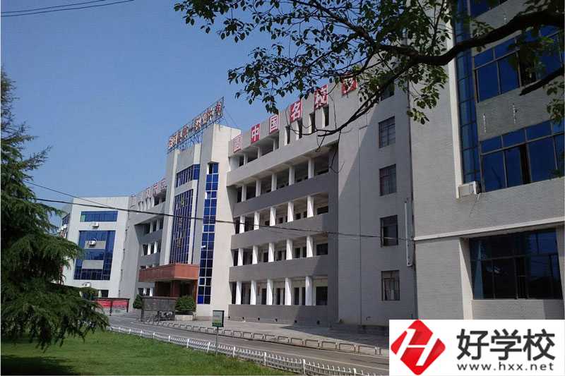 湘陰縣第一職業(yè)中等專業(yè)學(xué)校開(kāi)設(shè)哪些專業(yè)？就業(yè)如何？