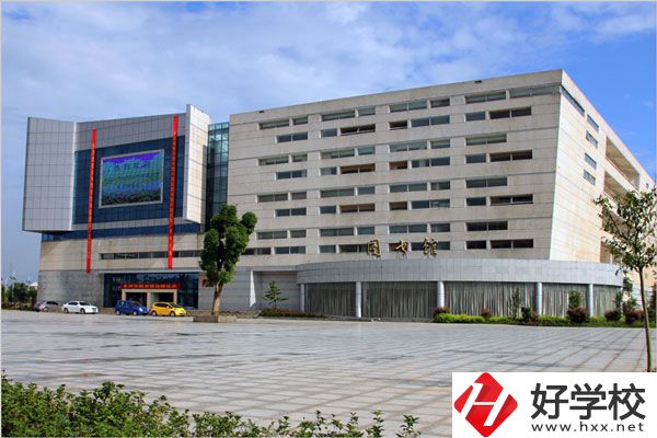 永州職業(yè)技術學院怎么樣？有中職部嗎？