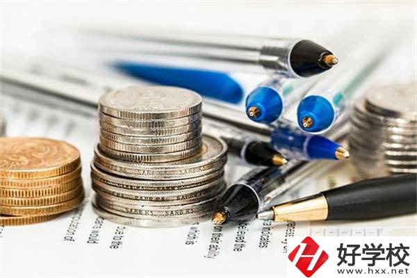 湖南初中畢業(yè)讀五年制大專學(xué)什么專業(yè)好？讀了有用嗎？