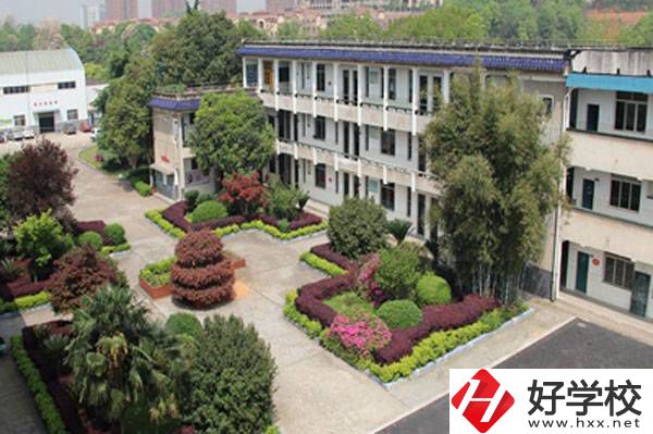 長沙市中等城鄉(xiāng)建設(shè)職業(yè)技術(shù)學(xué)校有優(yōu)勢(shì)嗎?學(xué)費(fèi)貴嗎?