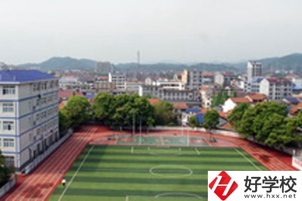 臨湘市職業(yè)中專學校有哪些專業(yè)？