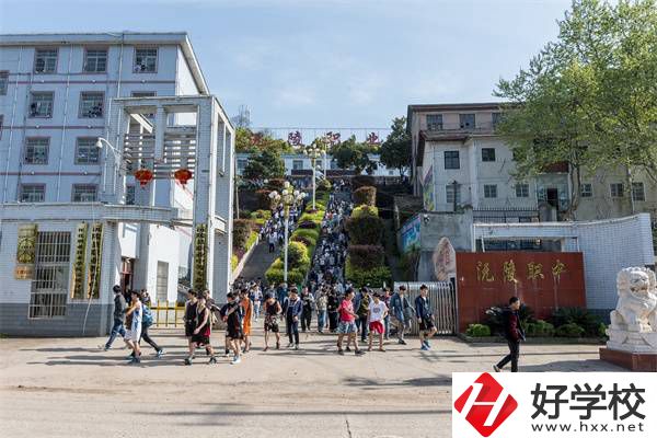 懷化有可以考大學的中職學校嗎？哪所升學情況比較好？