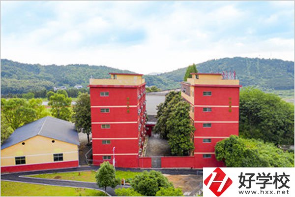 郴州中大高科職業(yè)技術(shù)學(xué)校有哪些重點(diǎn)專(zhuān)業(yè)？好就業(yè)嗎？