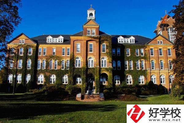 張家界哪些職校開設(shè)了旅游類專業(yè)？就業(yè)前景怎么樣？