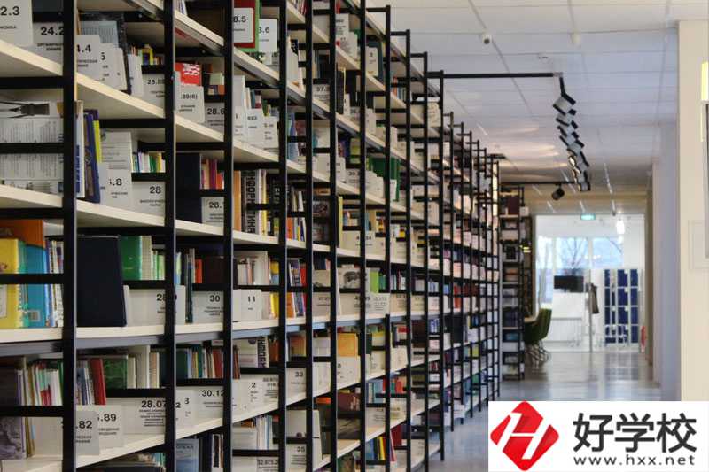 婁底幼兒師范學(xué)校是中職還是高職？有哪些專業(yè)？