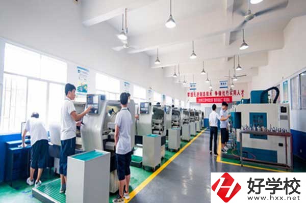 湖南省芷江民族職業(yè)中專學(xué)校有哪些辦學(xué)特色？
