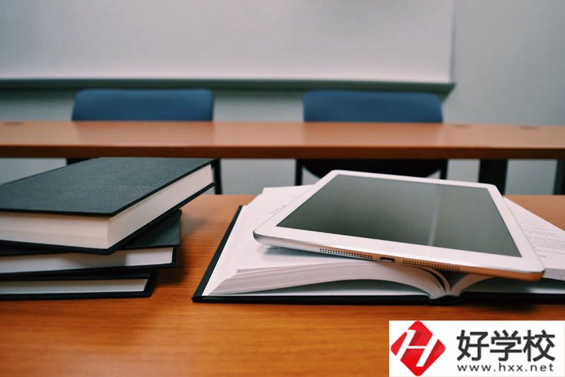 武陵源區(qū)旅游職業(yè)學校照片.jpg