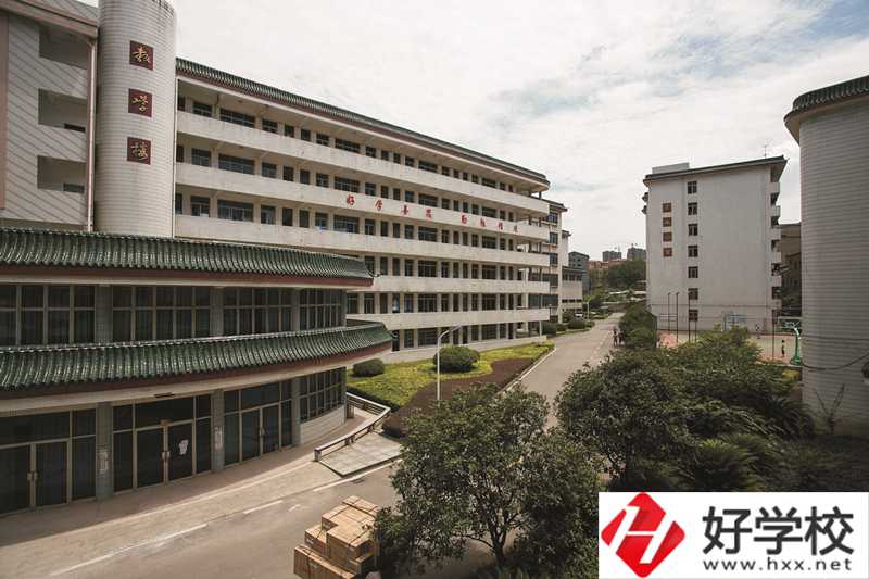 中考后讀衡陽(yáng)市信息網(wǎng)絡(luò)工程學(xué)校，可以學(xué)什么專業(yè)？