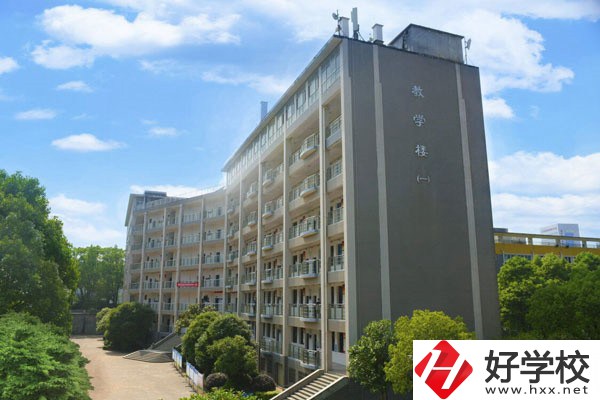 長(zhǎng)沙學(xué)費(fèi)便宜的中專有哪些？有什么招生專業(yè)？