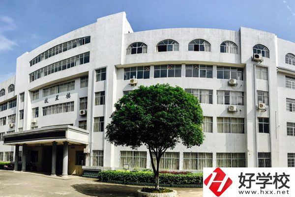 漣源市工貿(mào)職業(yè)中等專(zhuān)業(yè)學(xué)校有哪些專(zhuān)業(yè)？