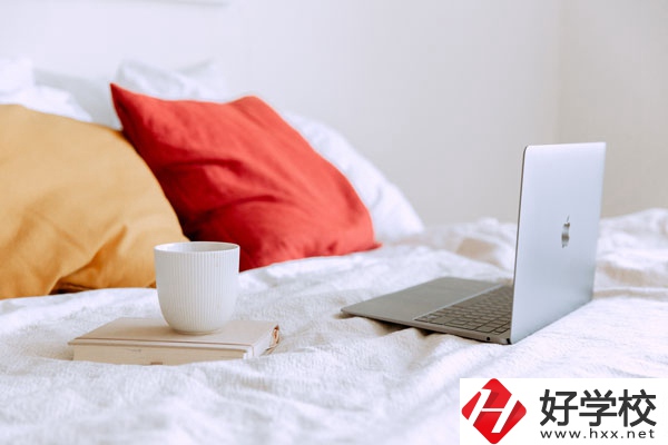 懷化啟航衛(wèi)生學(xué)校護(hù)理專業(yè)好不好？學(xué)費(fèi)貴嗎？