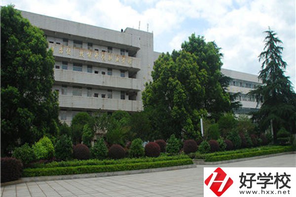 湖南省郴州市第一職業(yè)中等專業(yè)學(xué)校有什么專業(yè)？
