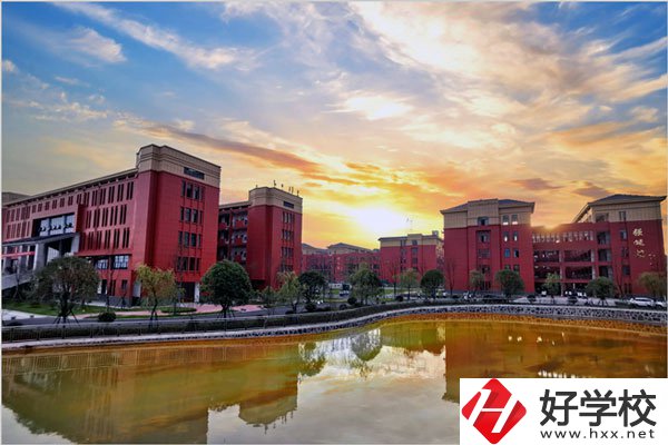 常德桃源有中專學校嗎？分別是哪幾所？