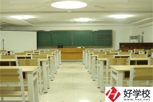 想學(xué)音樂可以考慮長(zhǎng)沙哪些職高？
