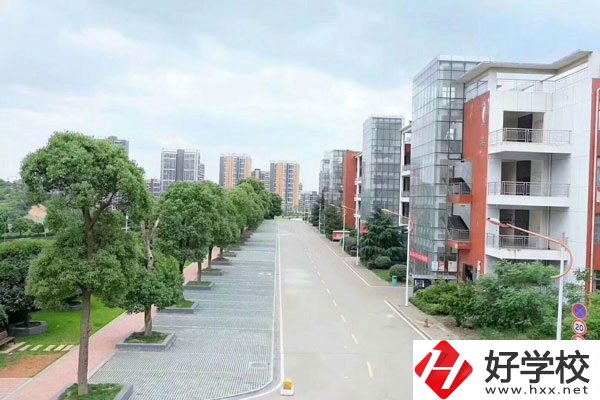 長沙南方職業(yè)學(xué)院環(huán)境怎么樣？學(xué)校好不好？