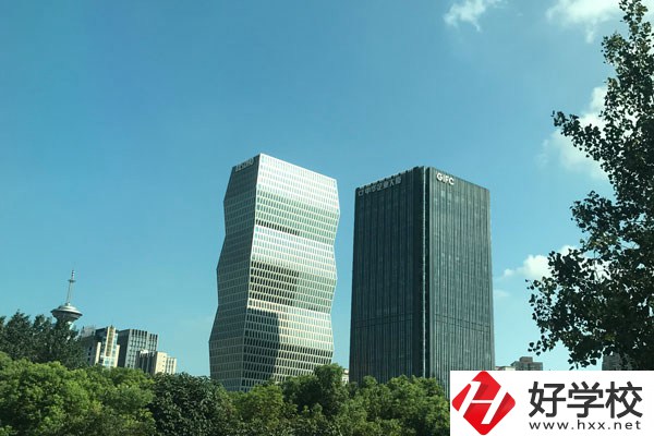 株洲生物工程中專學(xué)計(jì)算機(jī)專業(yè)怎么樣？
