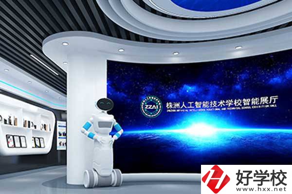 株洲人工智能職業(yè)學(xué)校師資力量怎么樣？有哪些優(yōu)秀教師？