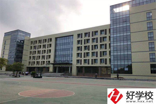 永州環(huán)境最好的公辦中專是哪所？有什么辦學優(yōu)勢？