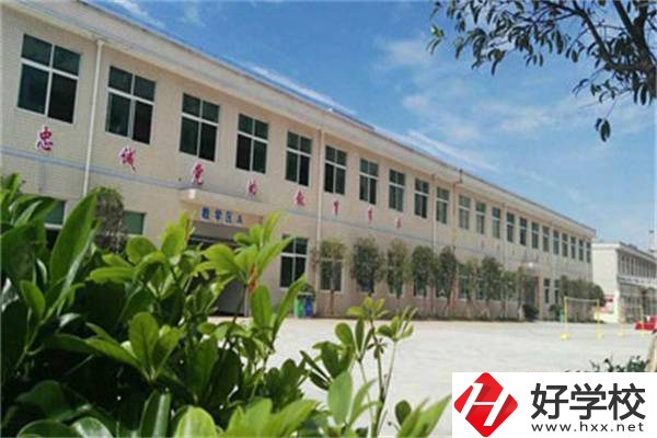 長沙市益立中等職業(yè)學校是職高還是中專？就業(yè)率怎樣？