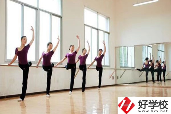 衡陽市信息網(wǎng)絡(luò)工程學(xué)校是公辦的嗎？辦學(xué)特色是什么？