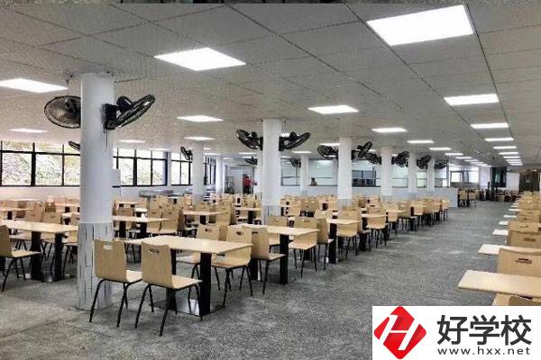 想學(xué)智慧健康養(yǎng)老服務(wù)專業(yè)，建議去長沙這所學(xué)校