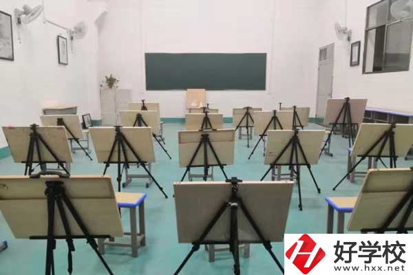 邵陽市鐵航職業(yè)技術(shù)學(xué)校有哪些優(yōu)勢，地址在哪？