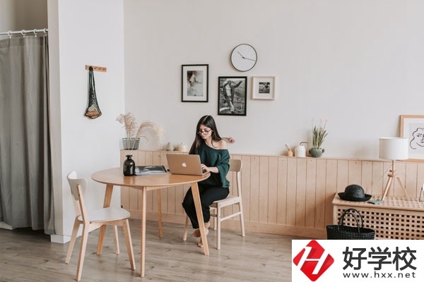 常寧市職業(yè)中等專業(yè)學(xué)校是公辦的嗎？專業(yè)好不好？
