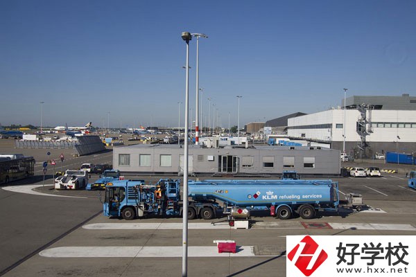 湖南華航鐵路科技技工學(xué)校校園管理如何？
