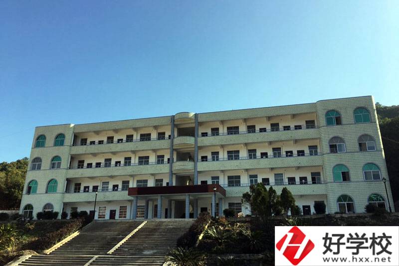 岳陽(yáng)市新青年職業(yè)技術(shù)學(xué)校就業(yè)情況如何？