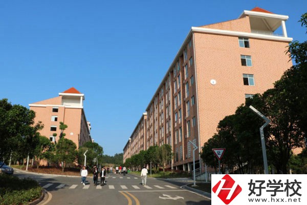 想在湖南省就讀的五年制公辦大專學校？看看這兩所學校