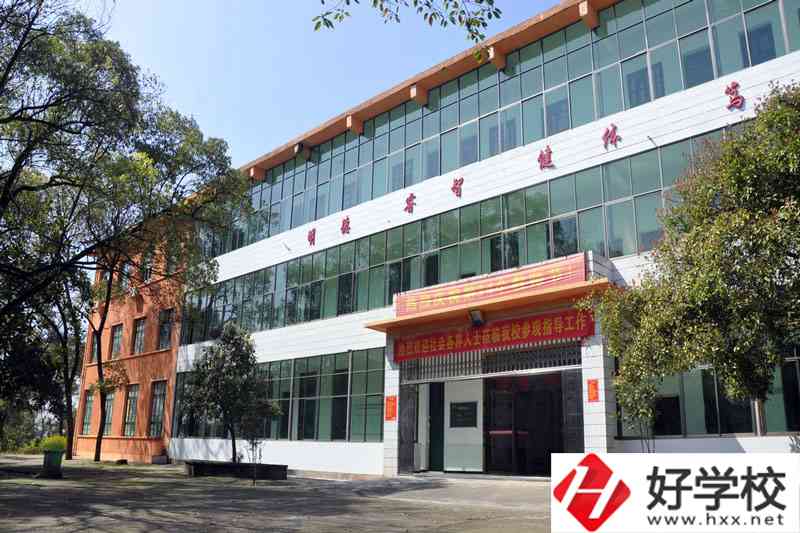 衡陽蔡倫科技中等職業(yè)學(xué)校有哪些招生專業(yè)？如何收費(fèi)？