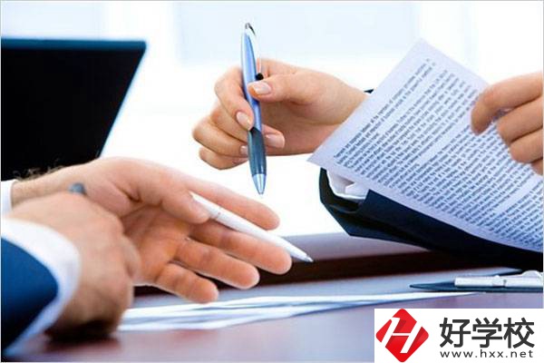 湖南初中畢業(yè)讀五年制大專學(xué)什么專業(yè)好？讀了有用嗎？