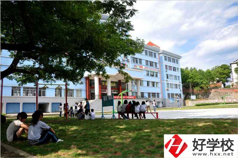 炎陵縣職業(yè)技術(shù)學(xué)校辦學(xué)條件好嗎？有何辦學(xué)特色？