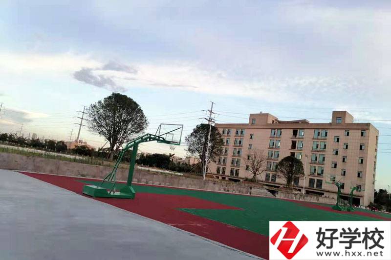 湘潭計(jì)算機(jī)職業(yè)學(xué)校怎么樣？有什么特色專業(yè)？
