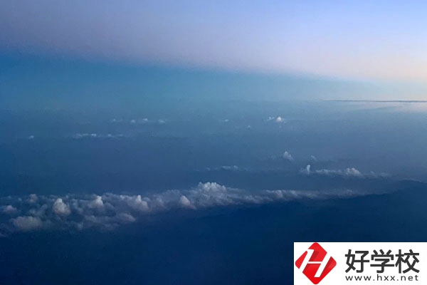 衡陽市信息網(wǎng)絡(luò)工程學(xué)校有哪些招生專業(yè)?教學(xué)設(shè)備怎么樣?