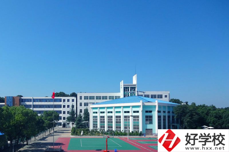 岳陽(yáng)中岳經(jīng)貿(mào)職業(yè)技術(shù)學(xué)校怎么樣？有哪些辦學(xué)特色？