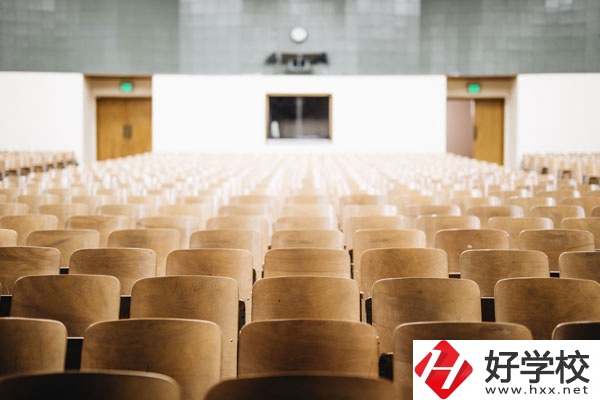 桂陽縣職業(yè)技術(shù)教育學(xué)校招生辦電話是什么？