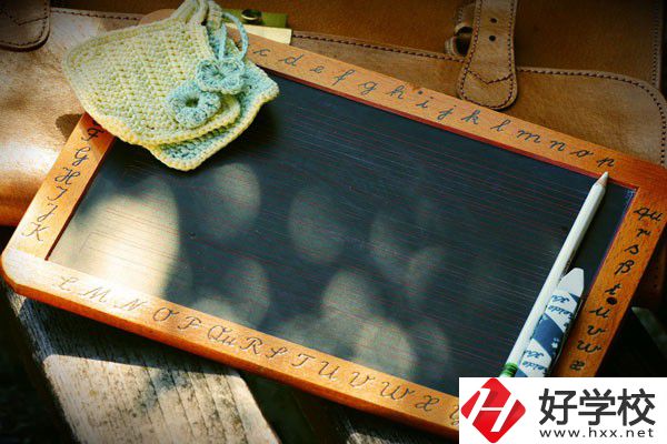 長沙益立中等職業(yè)學(xué)校是公辦還是民辦？辦學(xué)條件怎么樣？