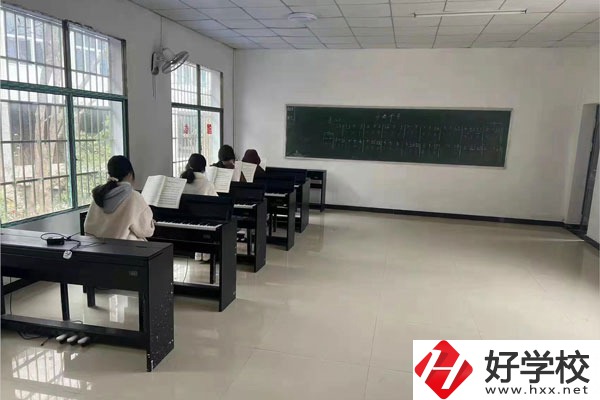 沅陵縣中等音樂專業(yè)學(xué)校的辦學(xué)條件怎么樣？