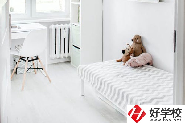 郴州科龍職業(yè)技術(shù)學(xué)校宿舍怎么樣？環(huán)境好不好？