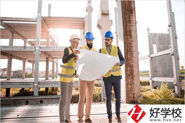 在湖南中職學(xué)哪些專(zhuān)業(yè)更容易考本科？