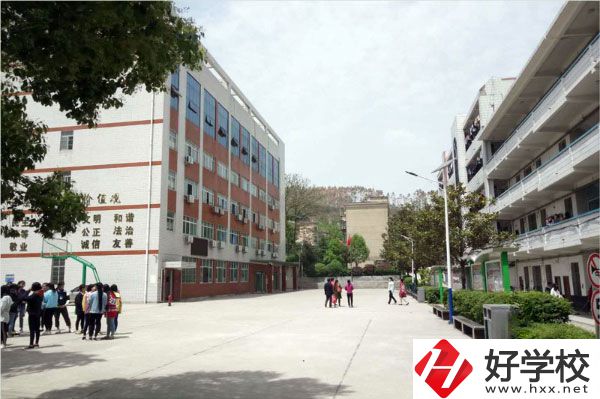 邵陽市女子職業(yè)學校有哪些辦學特色？