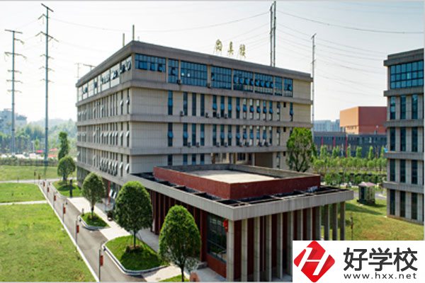 株洲市工業(yè)中等專業(yè)學校是公辦學校嗎？就業(yè)情況如何？