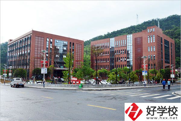 安化縣職業(yè)中專學(xué)校升學(xué)就業(yè)率高嗎？
