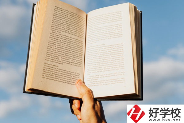 在衡陽(yáng)想學(xué)廚師？這個(gè)學(xué)校不能錯(cuò)過(guò)！