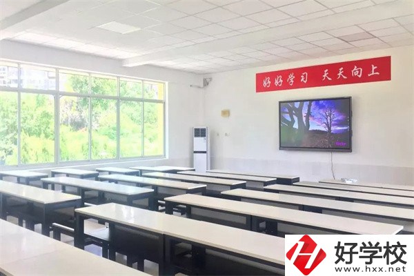 長沙有什么衛(wèi)校？學校條件怎么樣？