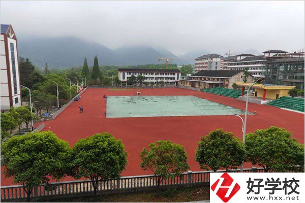 邵陽(yáng)電商中專有哪些？管理如何？