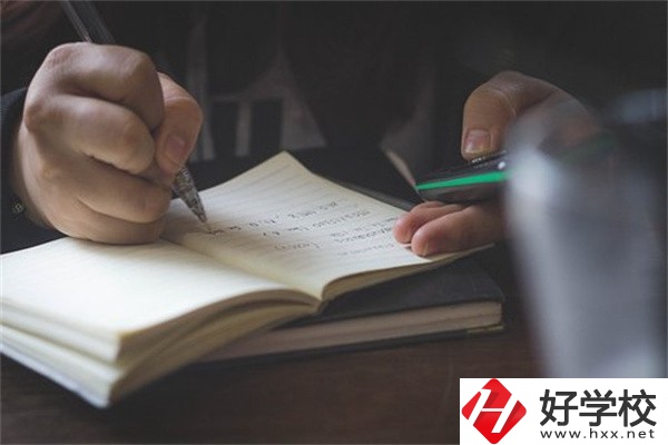 湖南職校讀3+2好還是五年一貫制好？