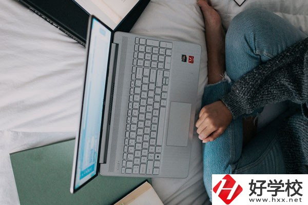 湖南省道縣師范學(xué)校好不好？什么專業(yè)女生最多？